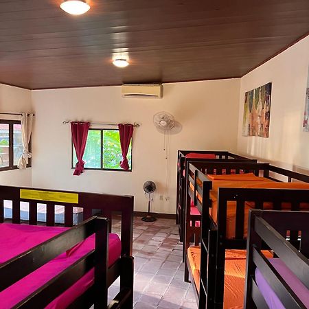 Solid Surf Camp Hostel Nicaragua Transito Exterior photo