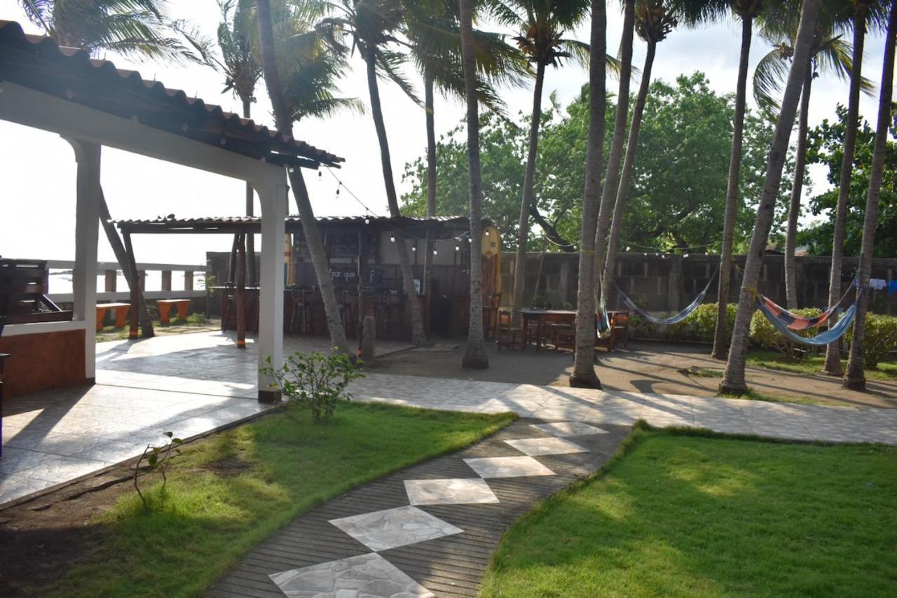 Solid Surf Camp Hostel Nicaragua Transito Exterior photo