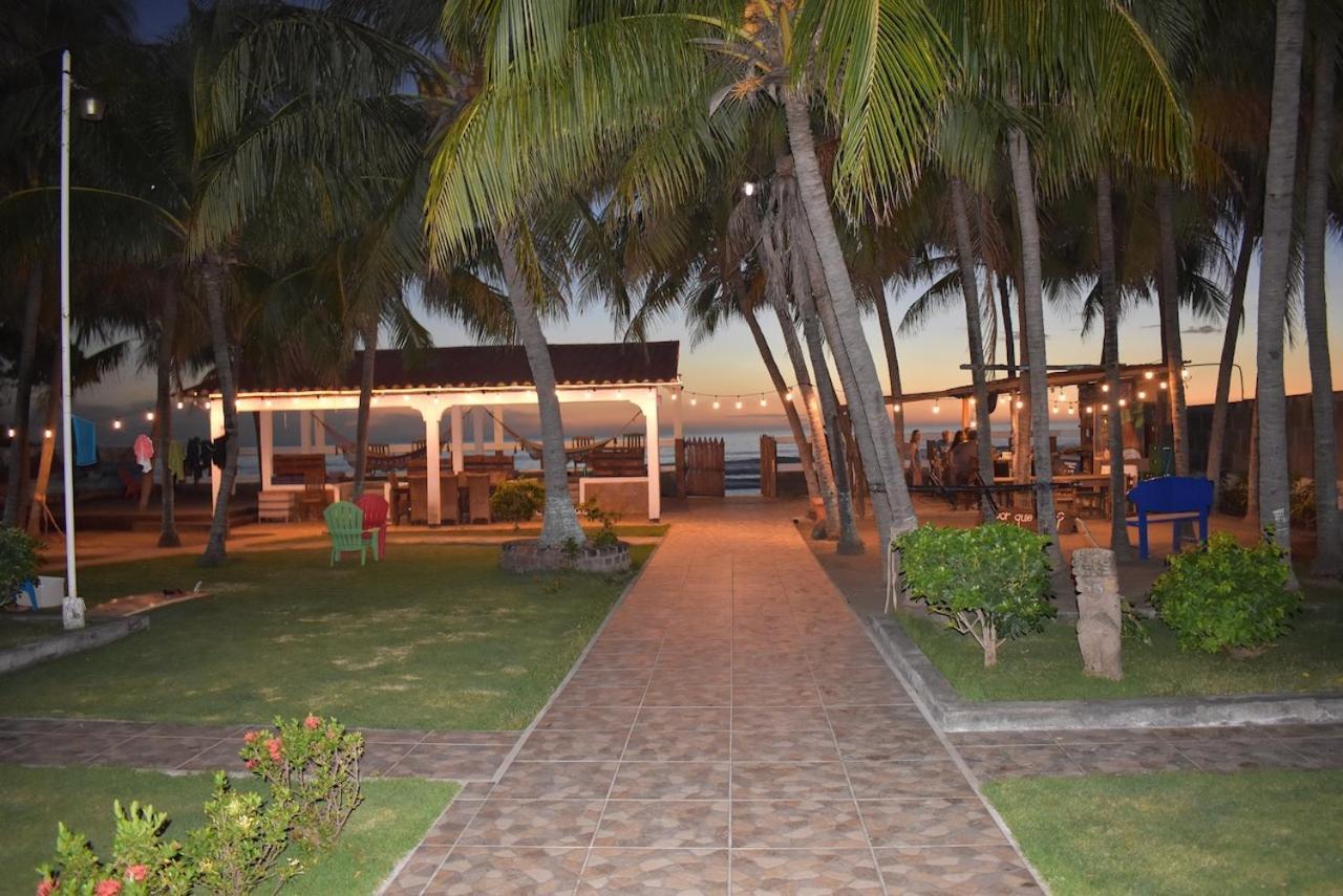Solid Surf Camp Hostel Nicaragua Transito Exterior photo