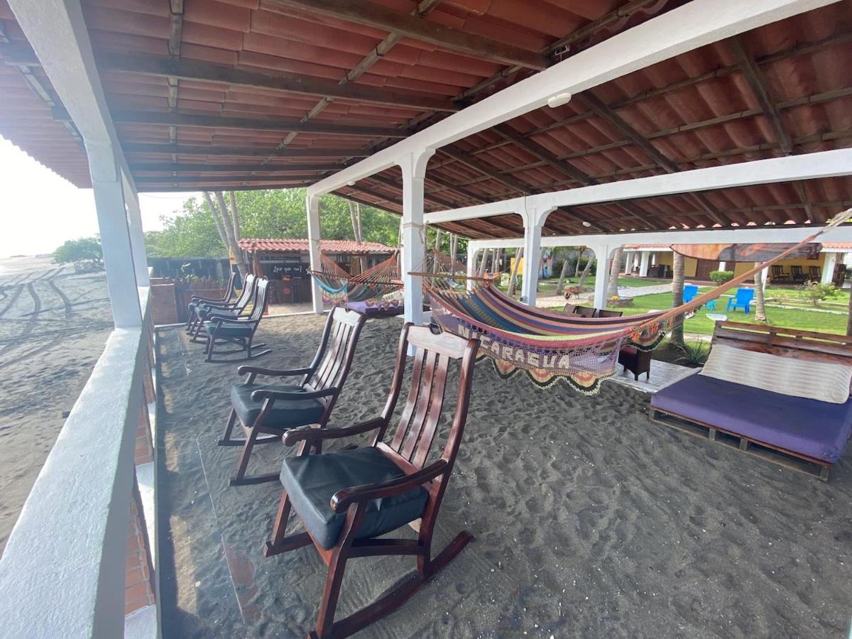 Solid Surf Camp Hostel Nicaragua Transito Exterior photo